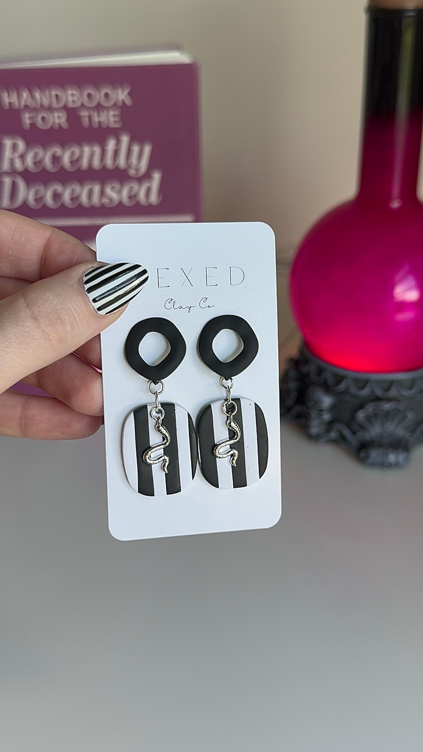 Beetlejuice - Striped Oval Snake Earring