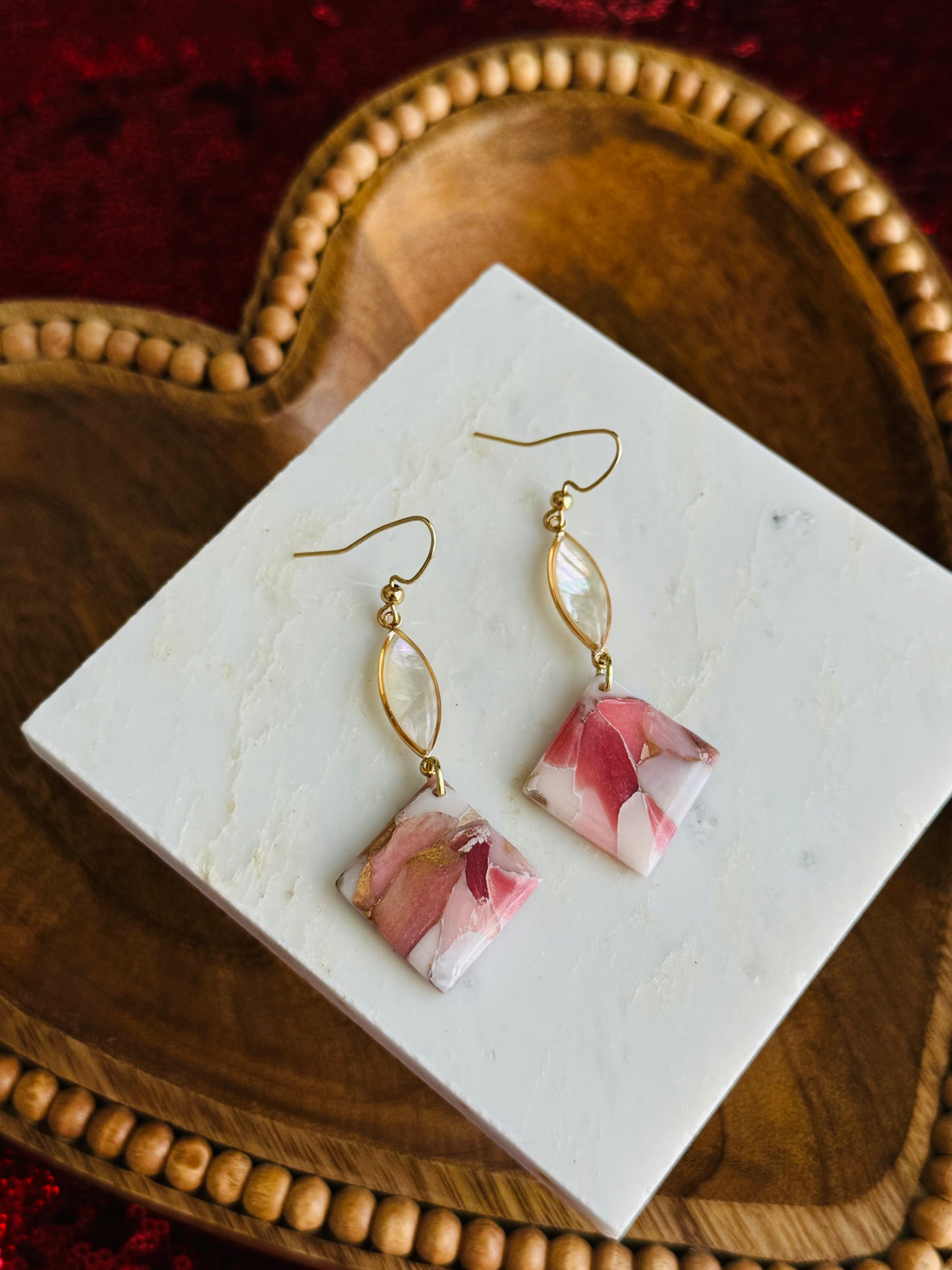 Pink Winter Marble - Pointed Diamond & Shell