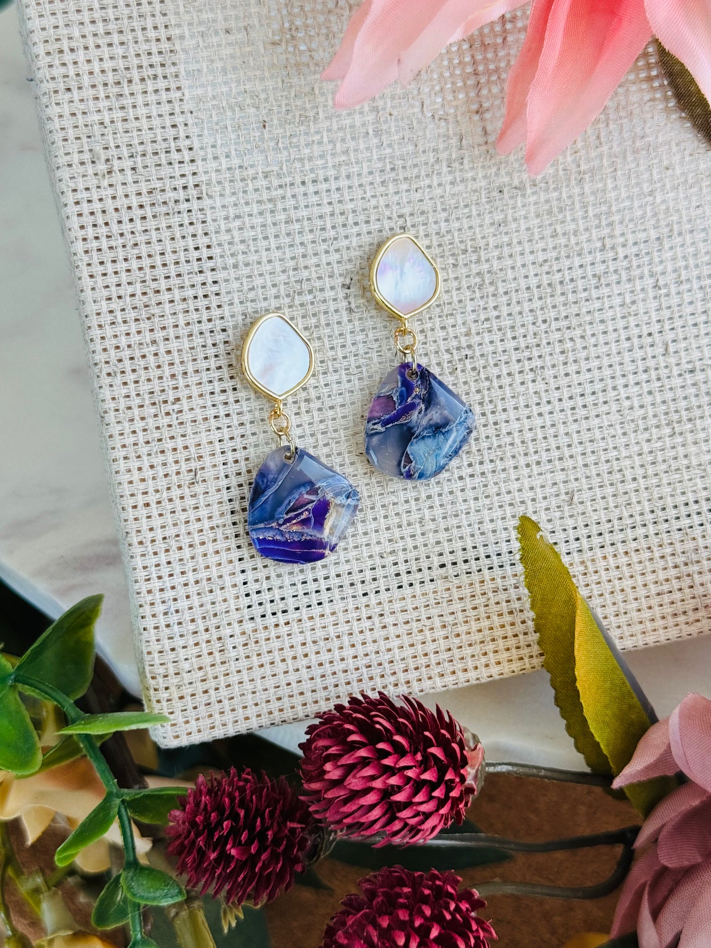 Purple Haze Marble - Pebble & Shell Post