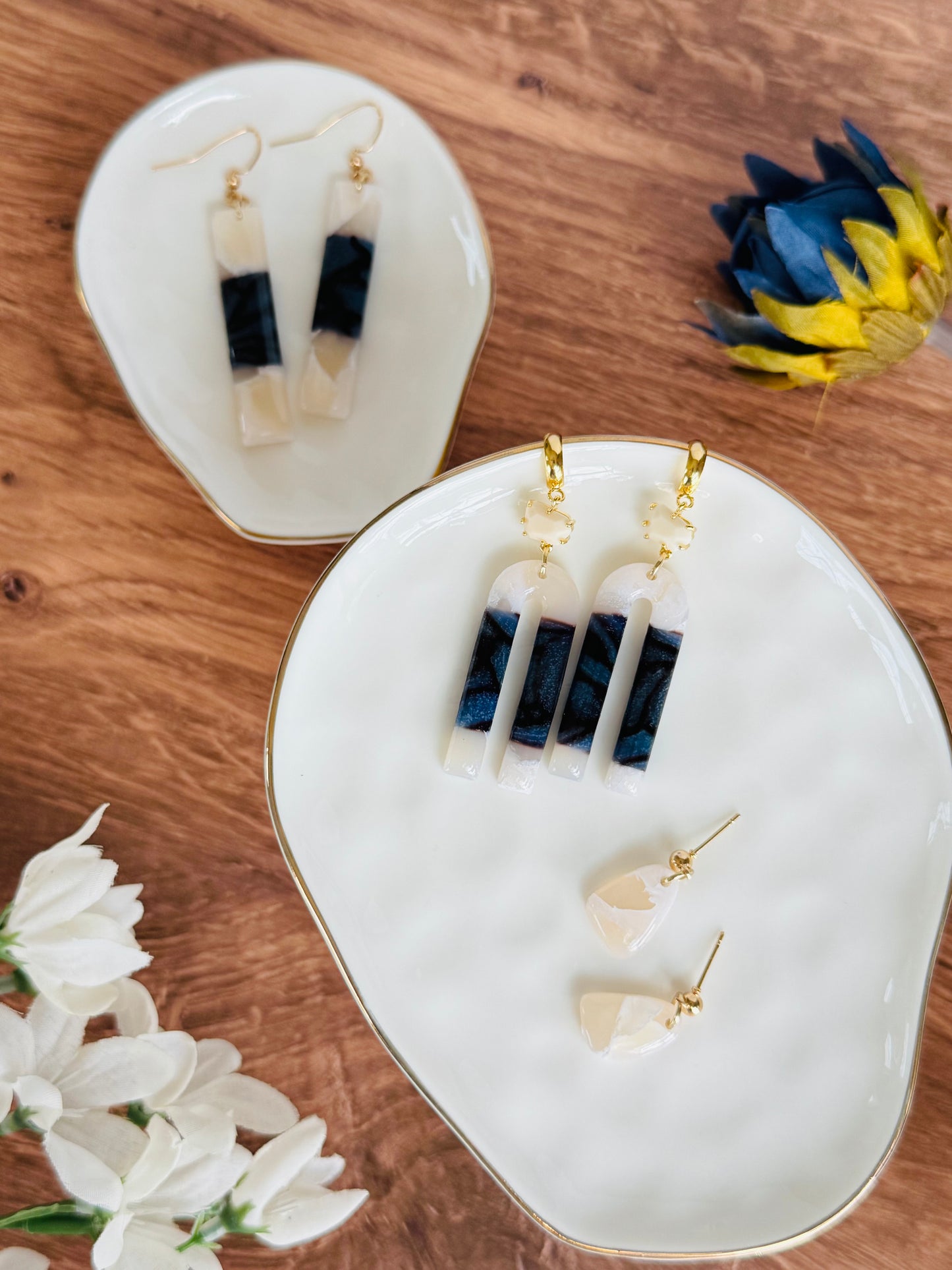 Two-Toned Blue & White - Arch & Gem Earring