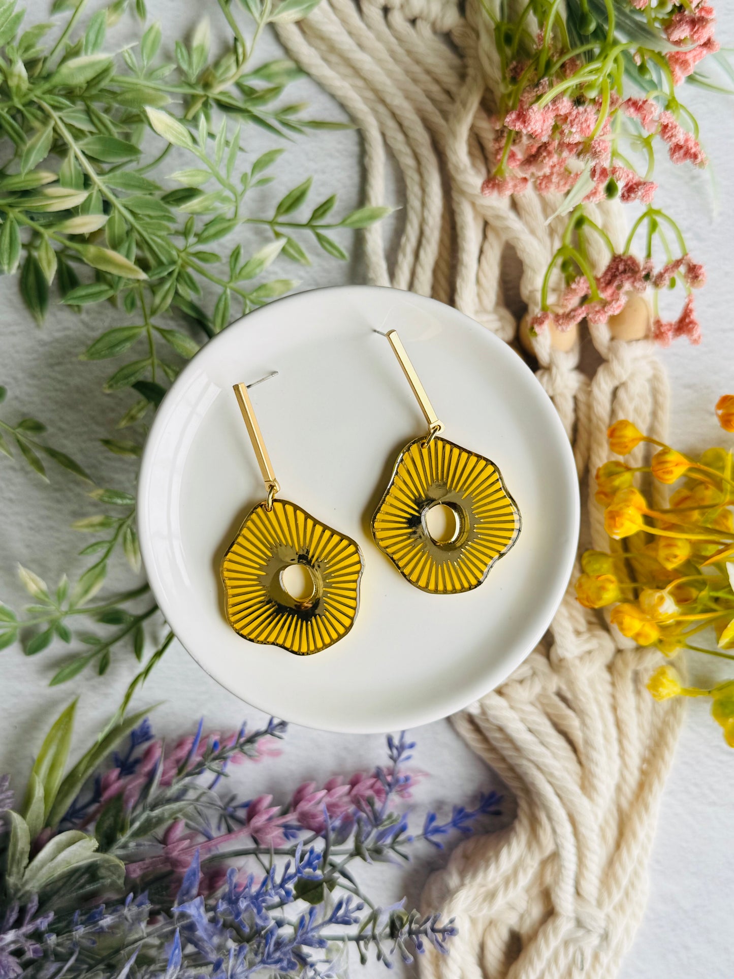 Mushroom Bezel Earring - Yellow