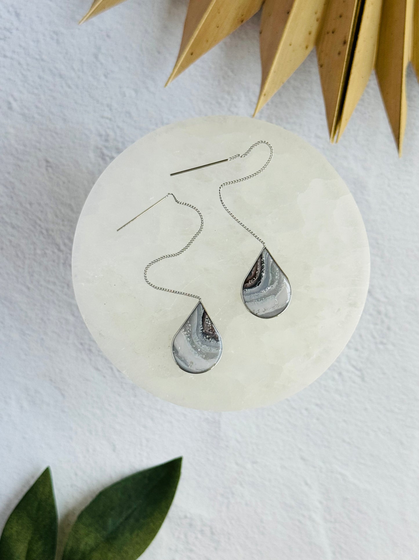 Black Agate Summer - Teardrop Bezel Threaders