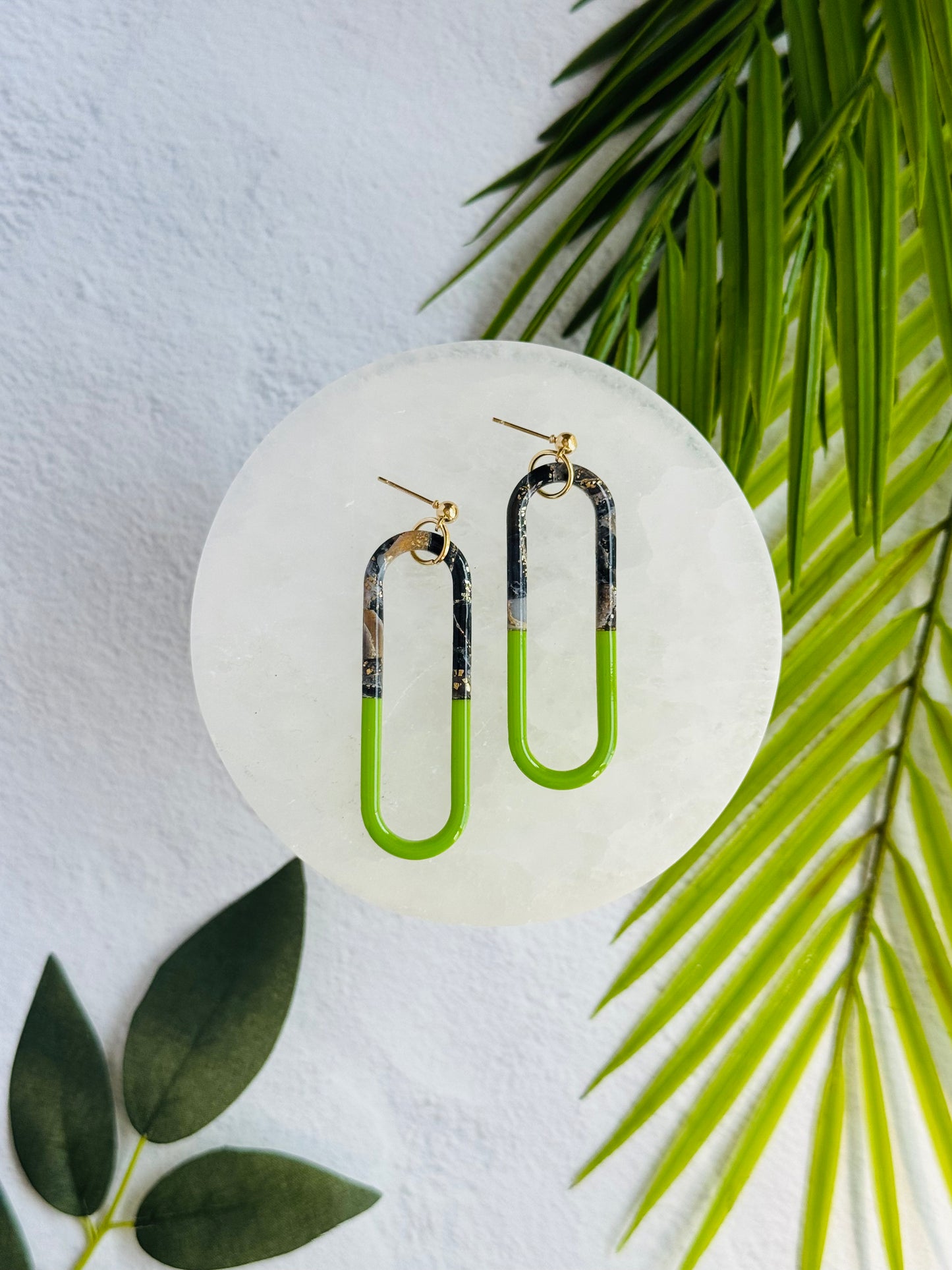 Black Agate Summer - Color Pop Skinny Oval Ring Posts