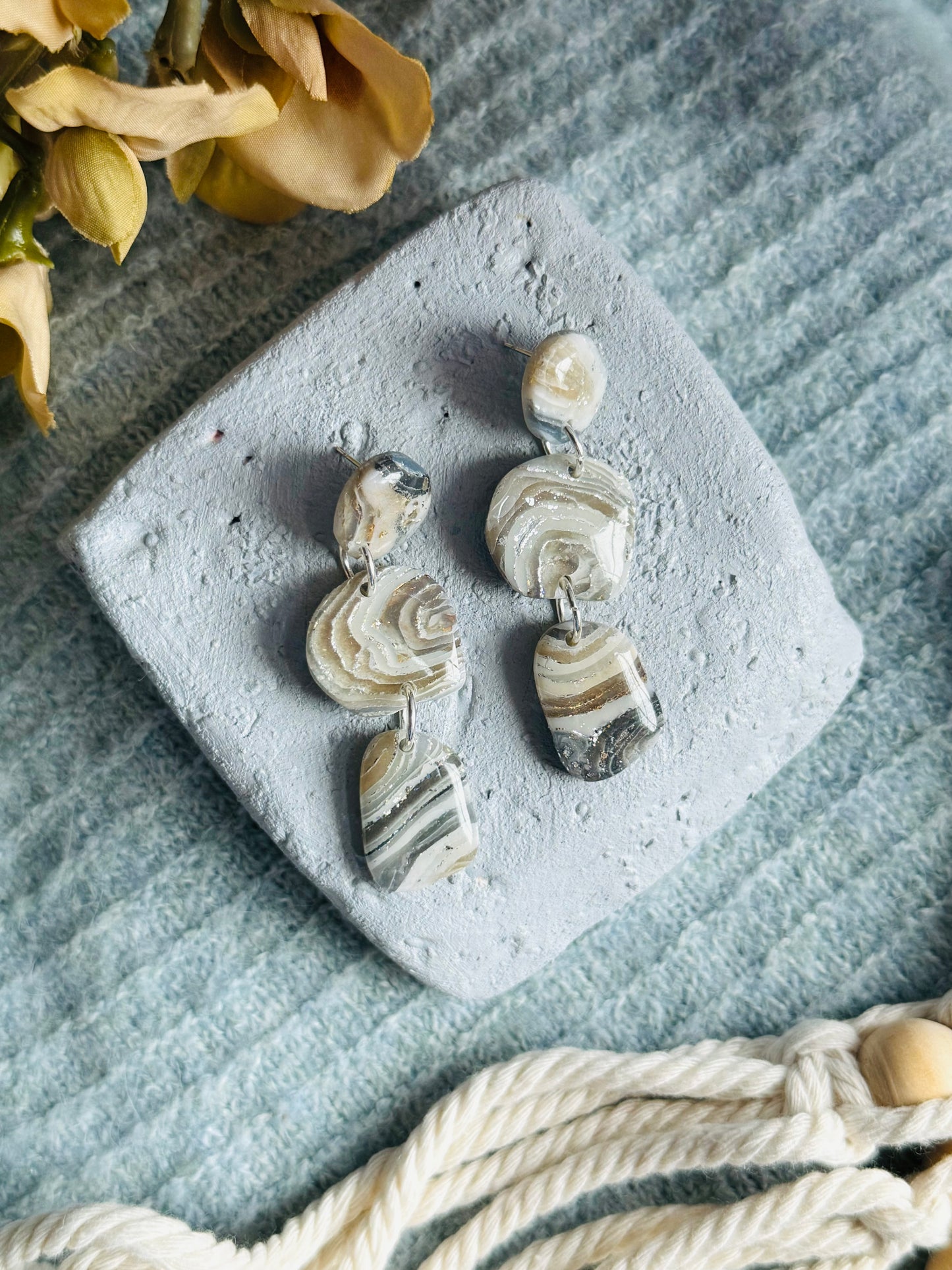 Air Agate - Pebble Trio