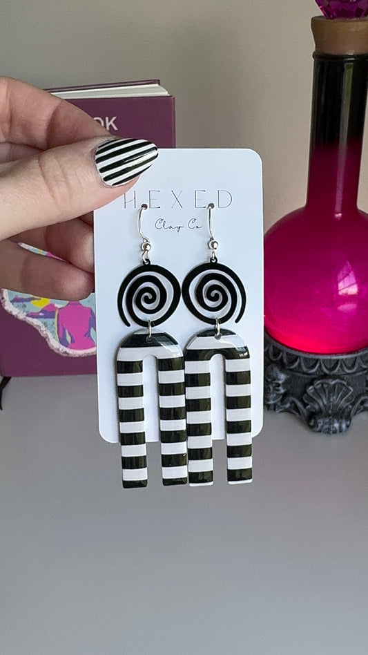 Beetlejuice - Stripe & Spiral Arch Earring