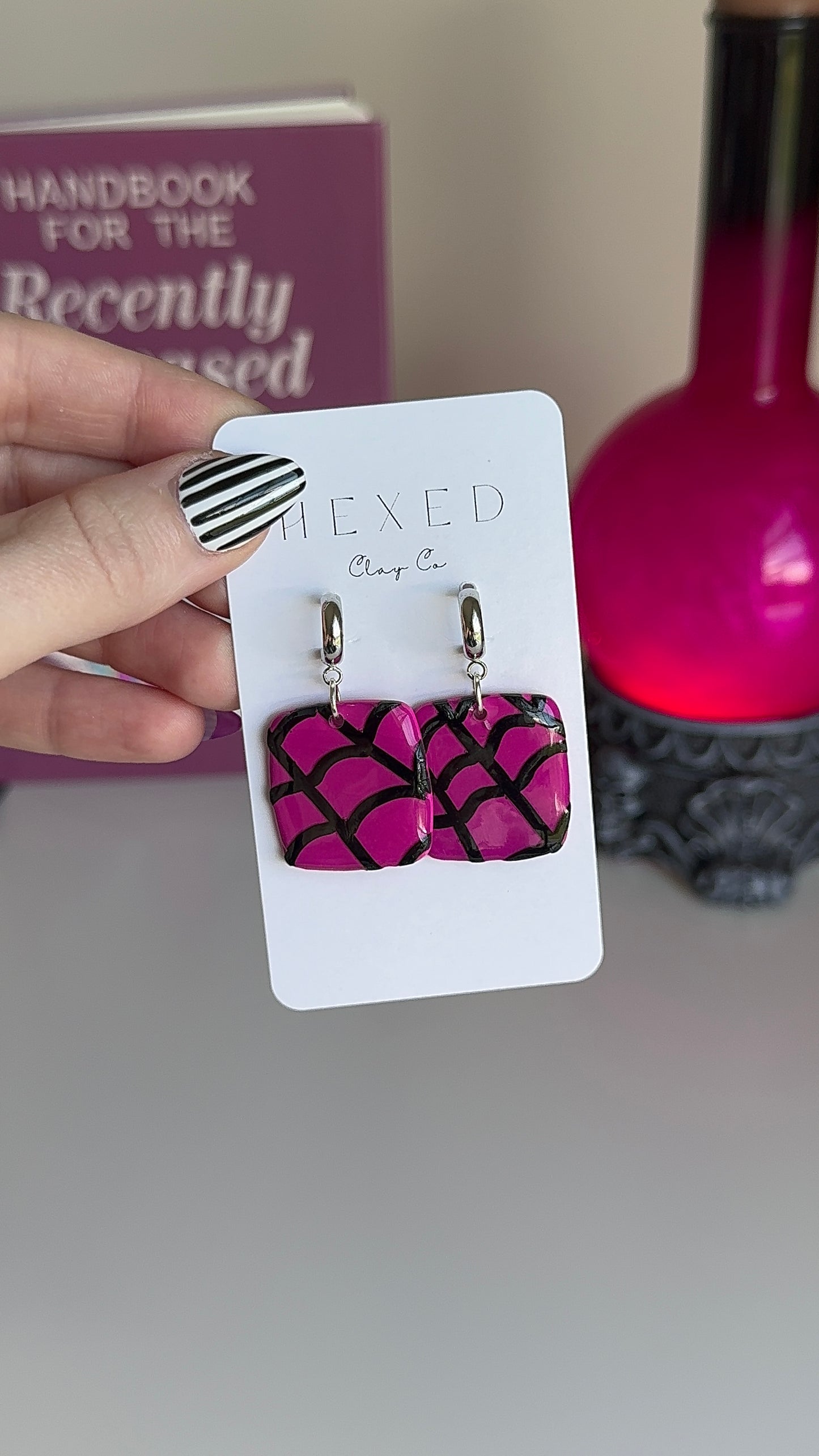 Beetlejuice - Pink Spiderweb Rounded Earring