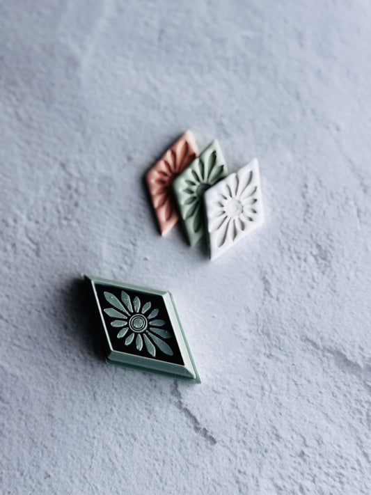 Sunburst Diamond Imprint Cutter