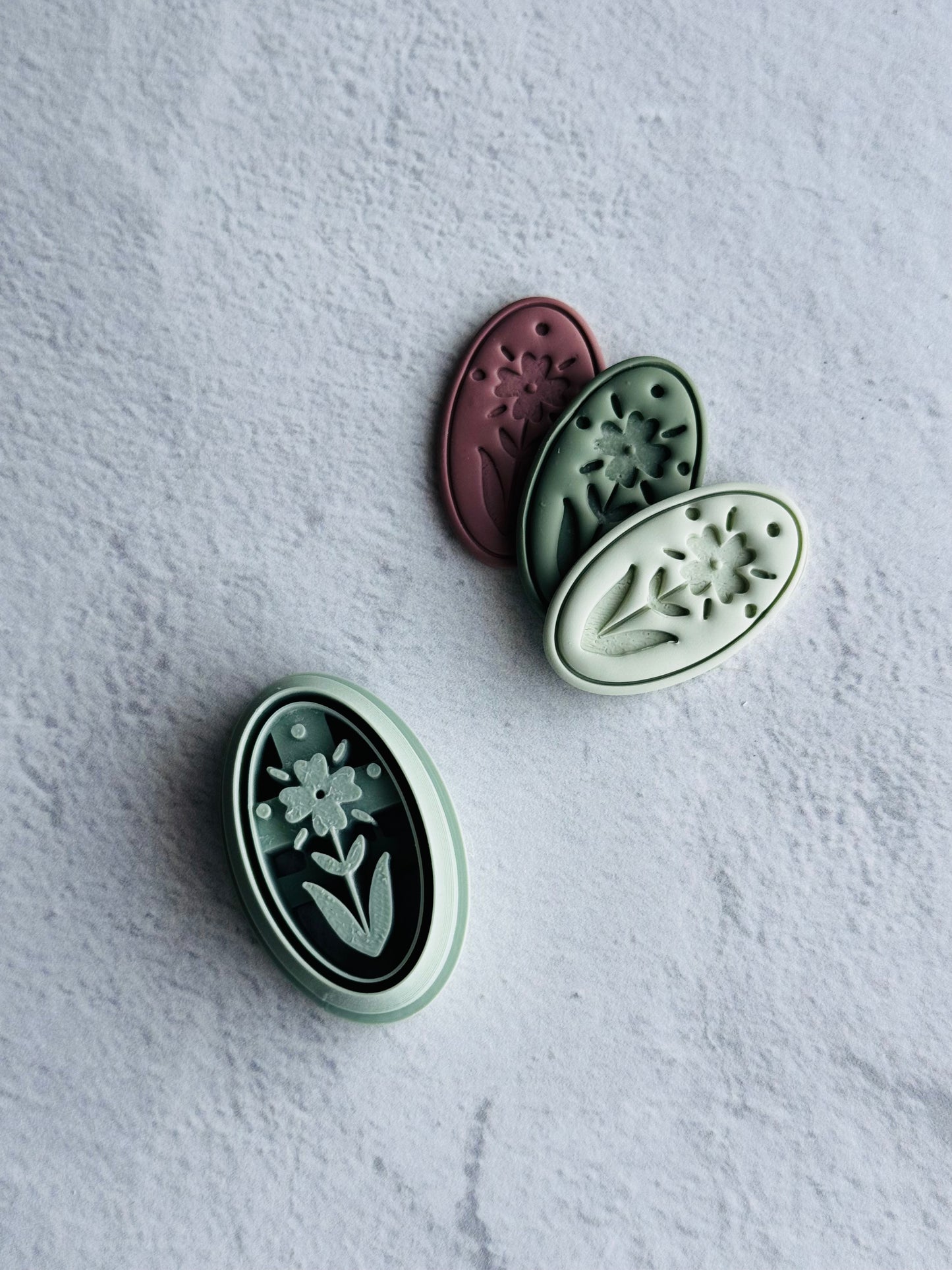 Oval Folk Flower Imprint Cutter