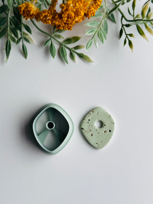 Organic Pebble Cutter 10 (with & without cutout)