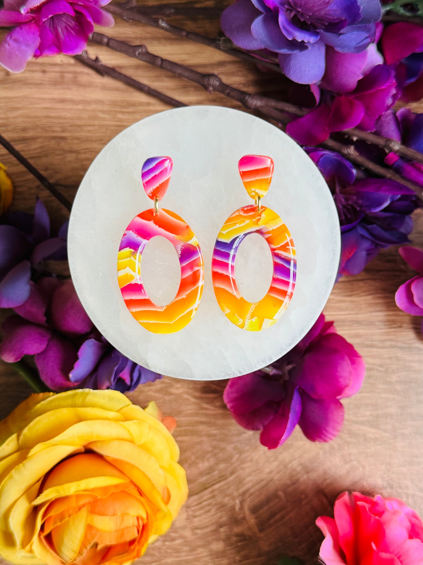 Sunset Vibes - Oval Donut & Pebble Post