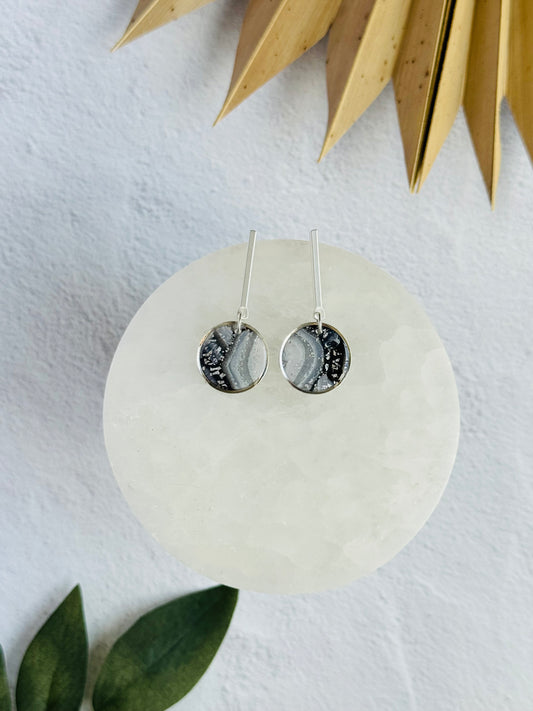 Black Agate Summer - Circle Bezel and Bar Post