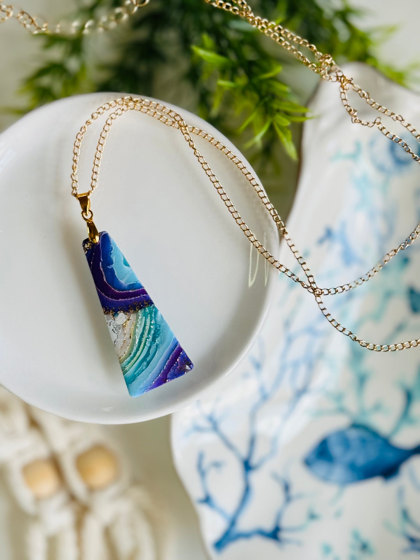 Water Agate - Peyton Pendant Necklace