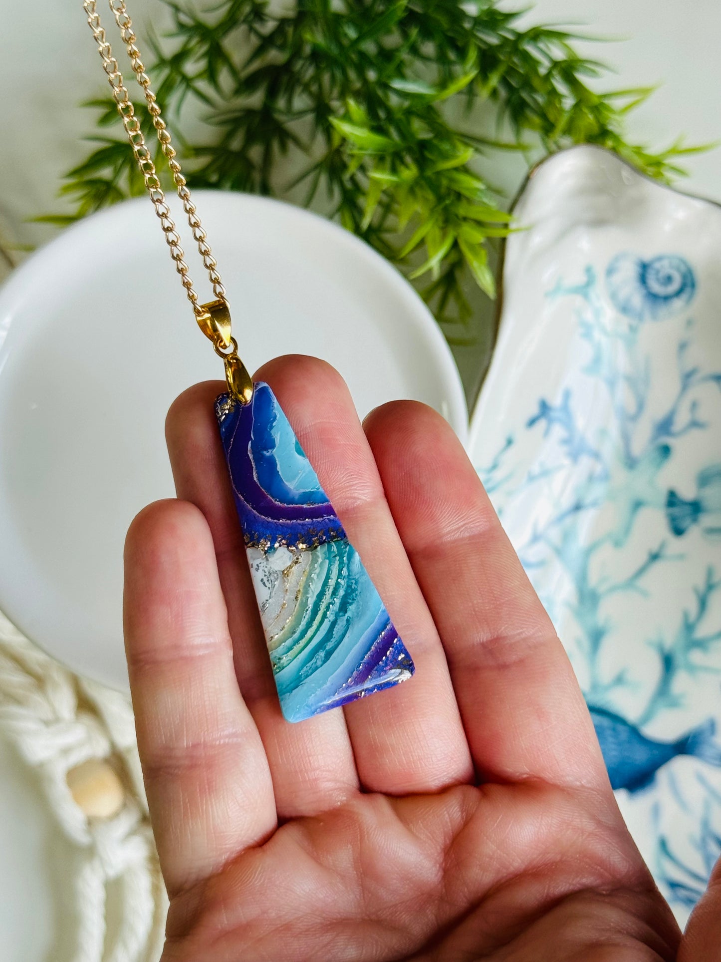 Water Agate - Peyton Pendant Necklace